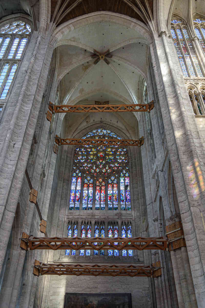 Francia - Beauveais 13 - catedral de San Pedro de Beauvais.jpg